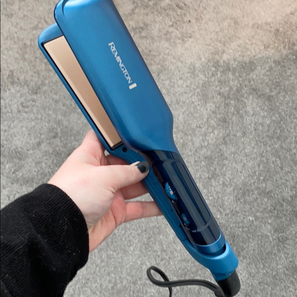 Remington flat iron
